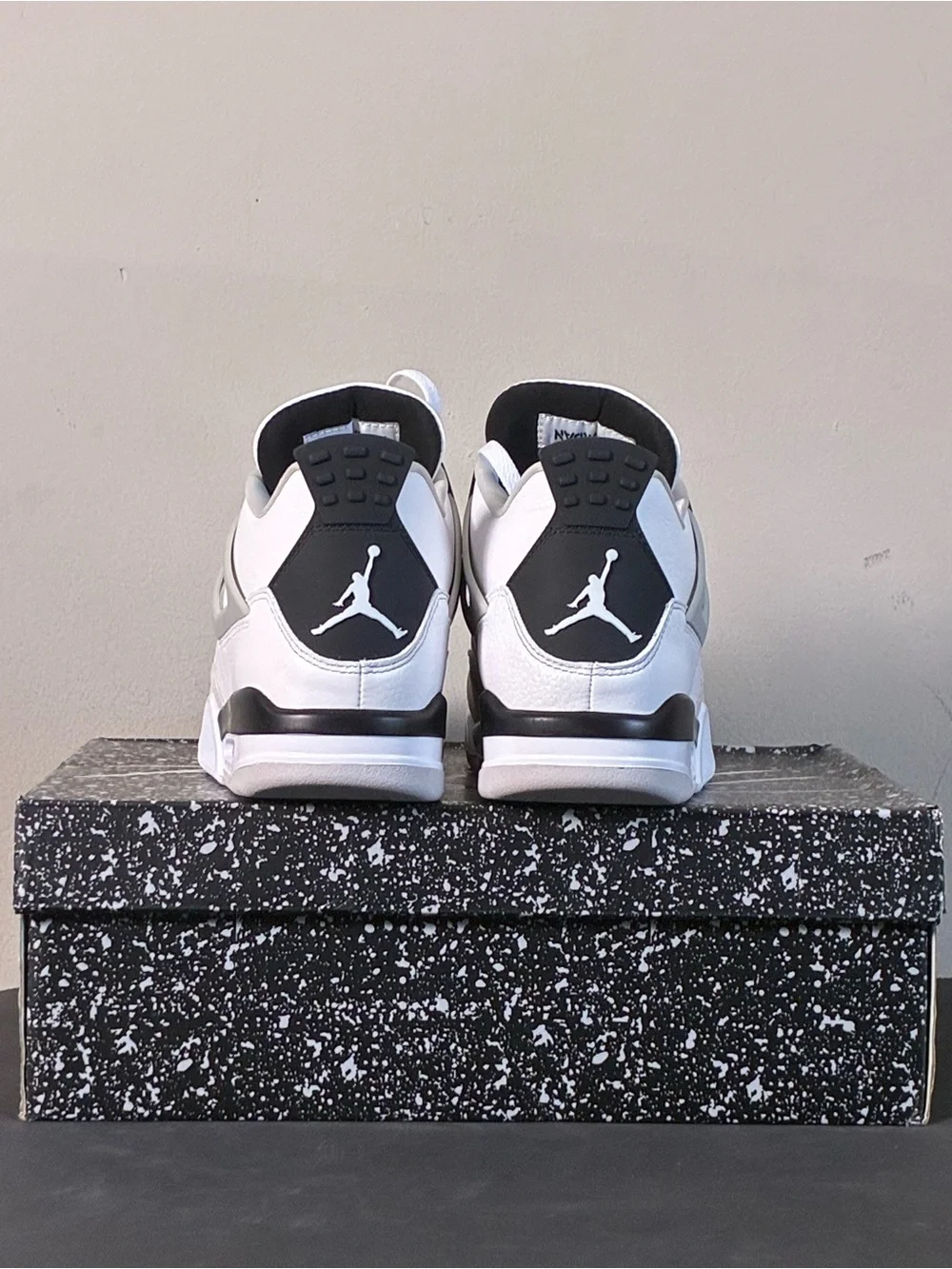 Jordan military black